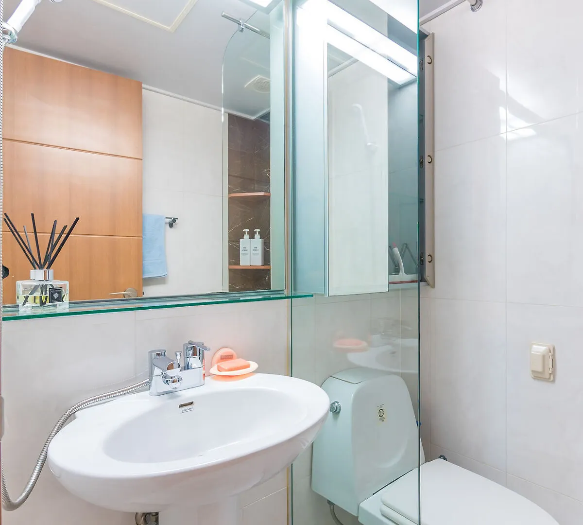 Family Oville Suite Seoul Station Apartman